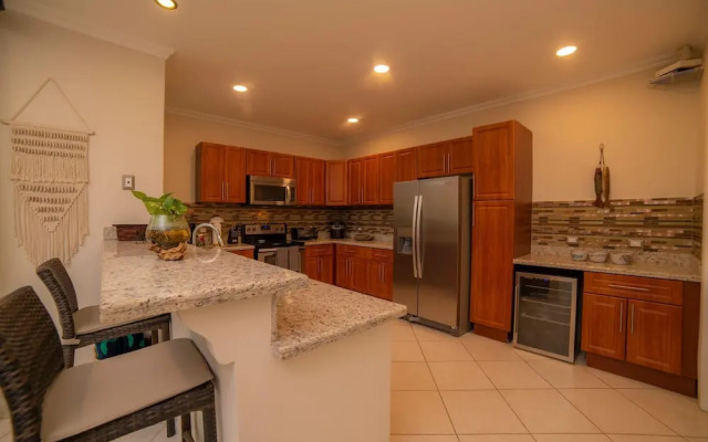 Colina 8F - 2 bdr 2 Bath
