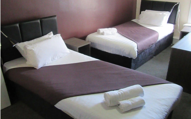 The Breadalbane Arms Hotel (Room Only)