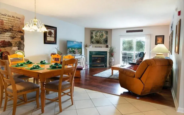 Whispering Pines 433