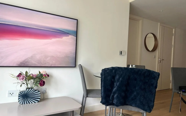 Impeccable 1-bed Apartment