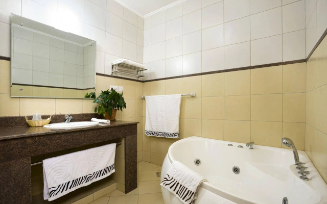 Afrique Suites Hotel