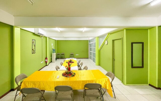 La Flamboyant Hotel