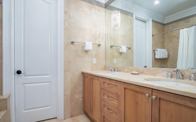 Le Jardin 158 - 3BR 3.5ba -