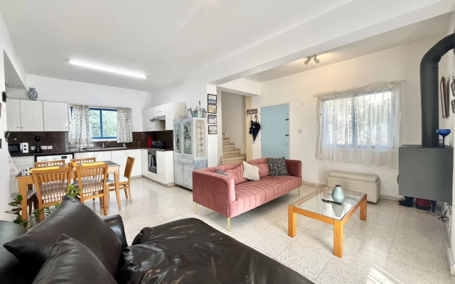 155 PRV - Stay Pervolia Maisonette