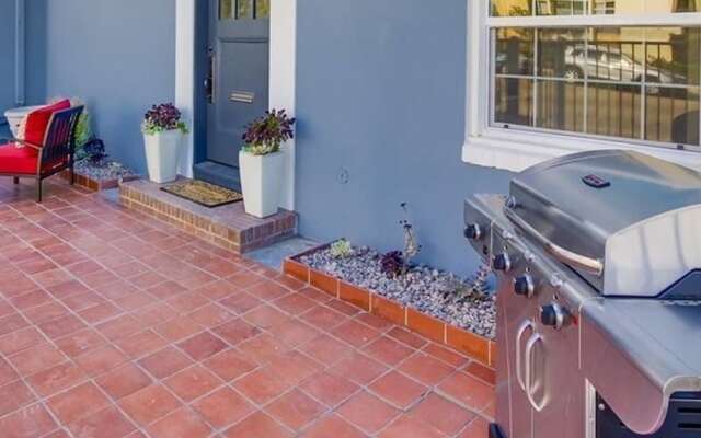 151 West Kalmia Street Executive 2BR