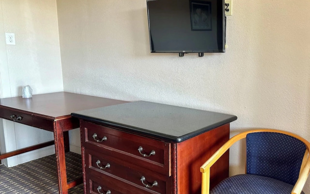 Regency Inn Fresno