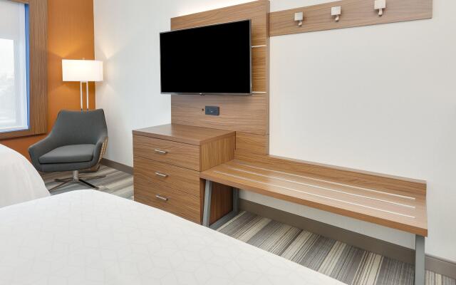 Holiday Inn Express Mitchell by IHG