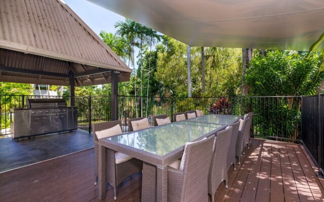 Seascape Holidays – 3 Reef Terraces on St Crispins