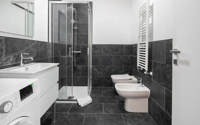 Carducci Modern Apartment 4 by Wonderful Italy