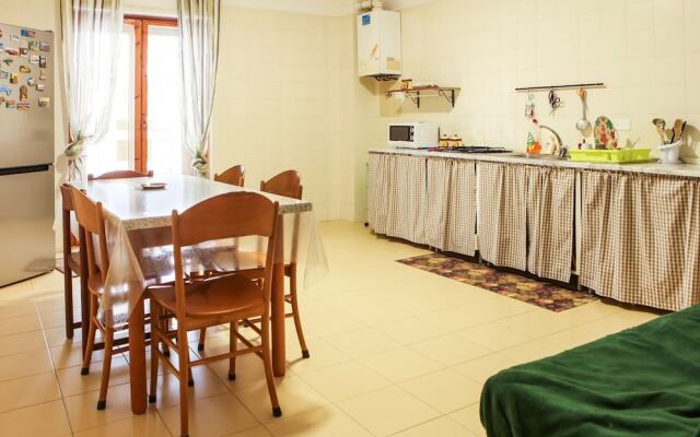 Graceful Apartment in Napoli With Balcony