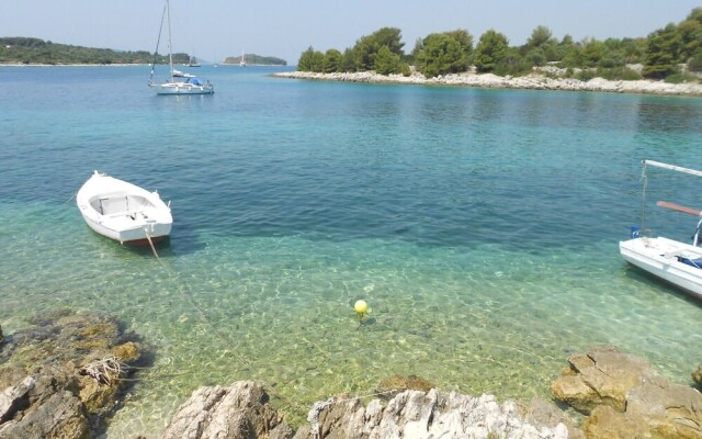 Heated Infinity Pool, Family Apartment With Panoramic sea View 3