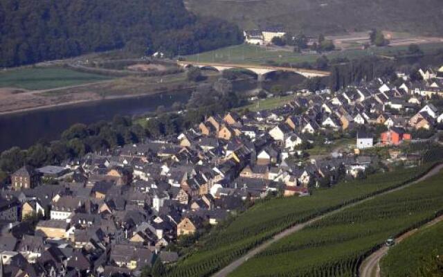Weinstube Pension Moselblümchen