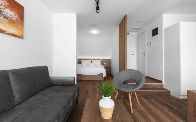 Ultima Suites Nilie Hospitality MGMT