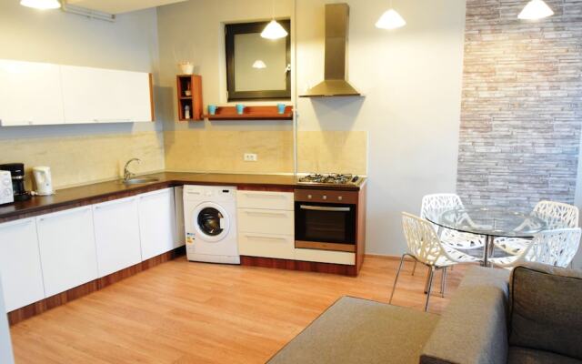 Uptown Residence Apartments