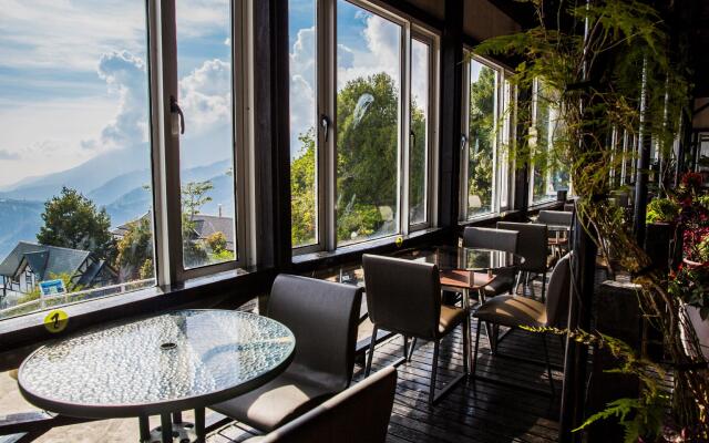 Zusin Shin Garden Hotel