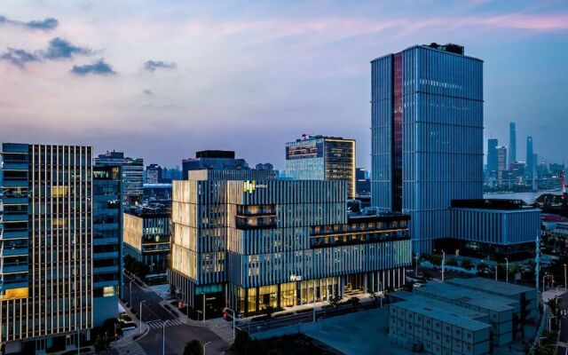EVEN Hotel Shanghai Expo by IHG