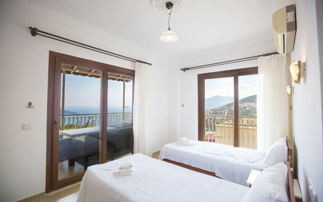 Villa Asma by Akdenizvillam