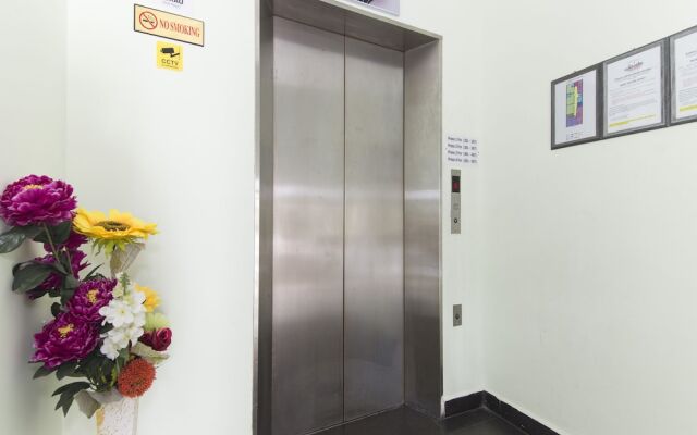 OYO 444 KL Empire Hotel