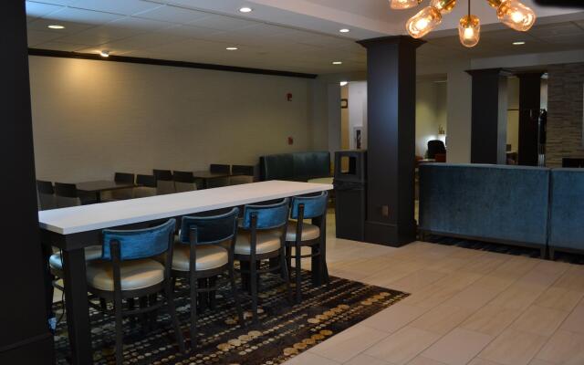 Holiday Inn Express & Suites Kent - University Area by IHG
