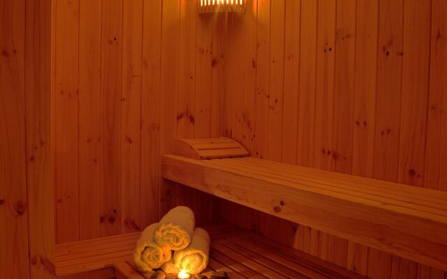 Sol de Oro Hotel & Suites