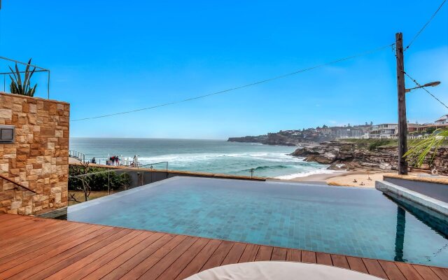 Tamarama Apartments
