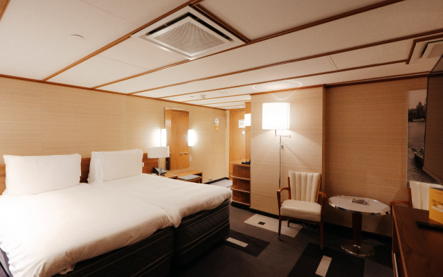 ss Rotterdam Hotel & Restaurants - Image 3