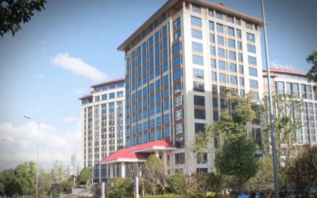 Ann Nest Colorful Hotel