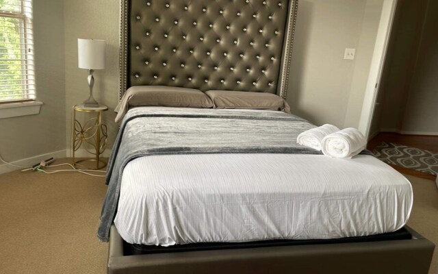 EURA near Houston Downtown