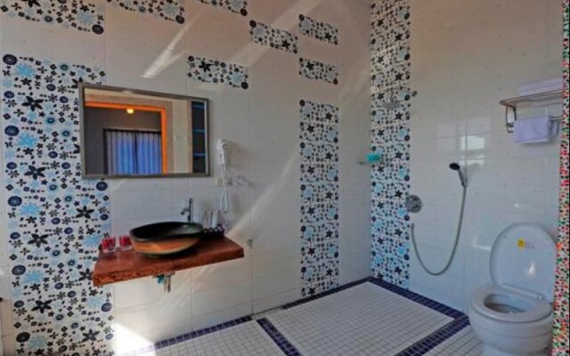 Kenting XinJing HuiGuan