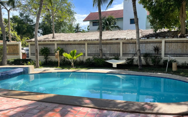 Dolphin Bay Beach Resort