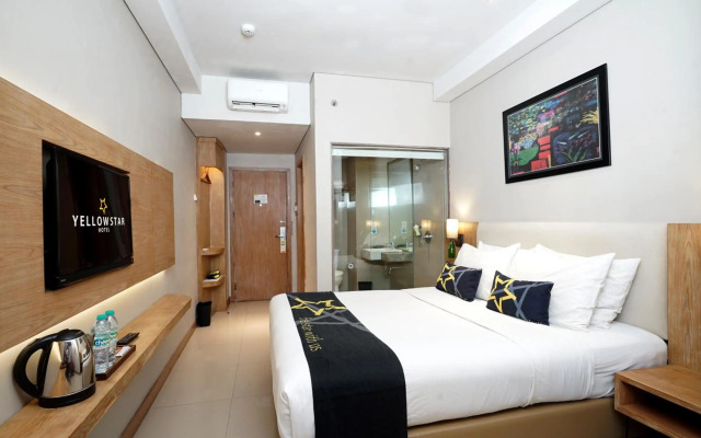 Yellow Star Hotel Gejayan