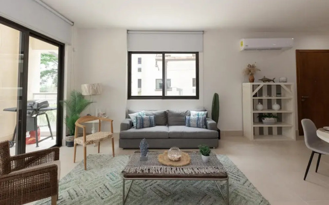The Spacious Condo by Acomodo