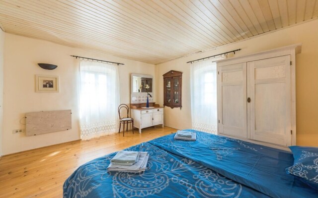 Beautiful Home in Markovac With Wifi and 5 Bedrooms