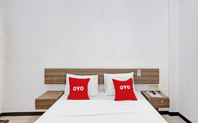 OYO 90442 Almeira Homestay Syariah Sub