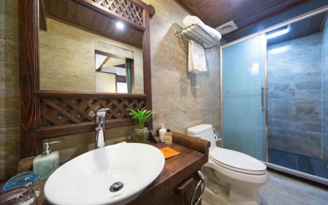 Lijiang Yuntian Palace Hotel