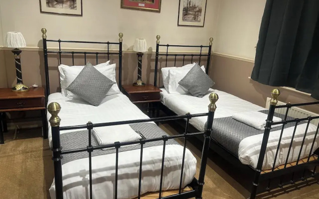 Arden House NEC Birmingham & Airport