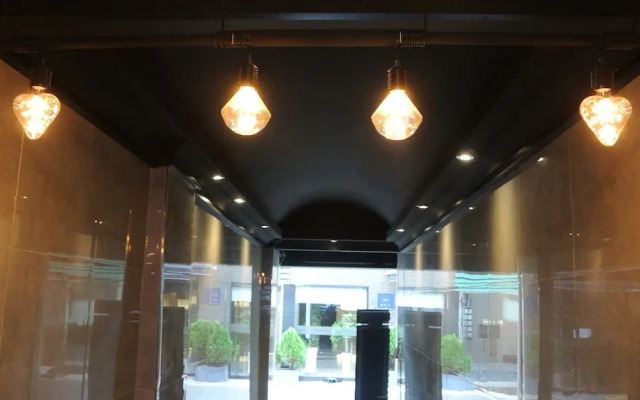 Shire Hotel