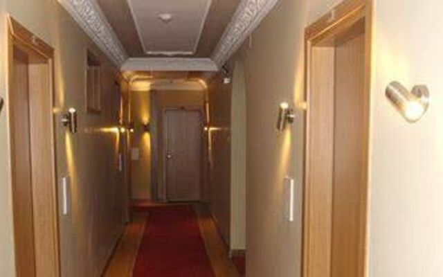 Zafer Hotel