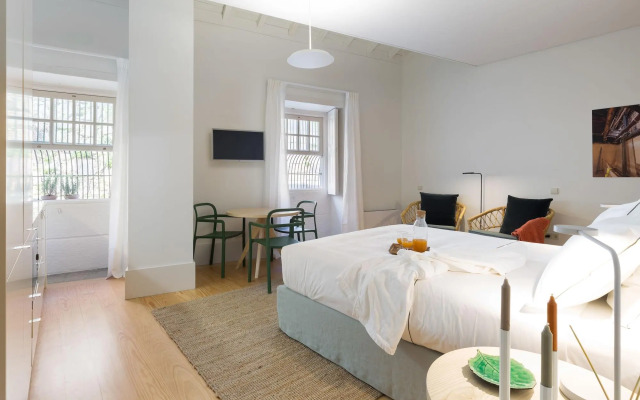 B28 Apartments