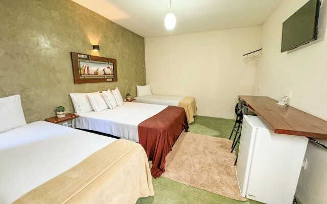 Pousada Entre Folhas