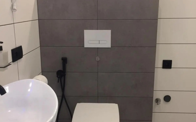 MAKSIM Modern Apartment