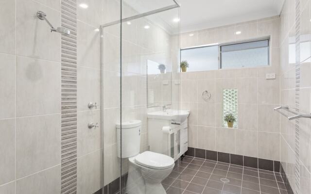 Bay Serene, 15 Mistral Close