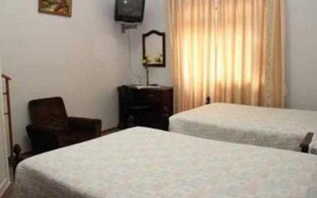 Pensão Residencial IDEAL