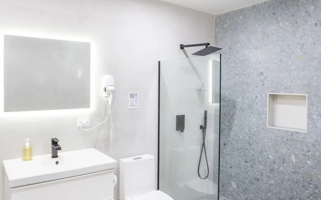Ocean Park Studio Pool @ Riviera Villa