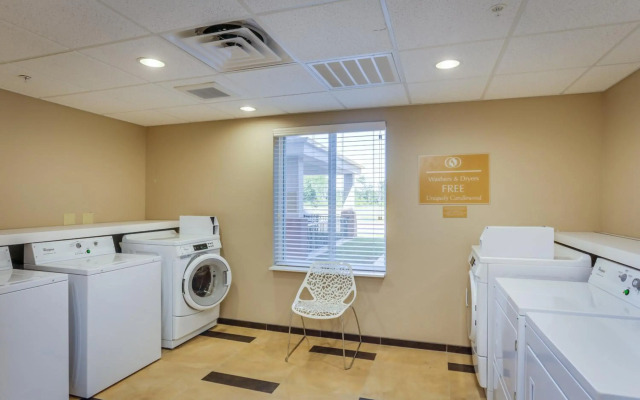 Candlewood Suites College Station At University by IHG
