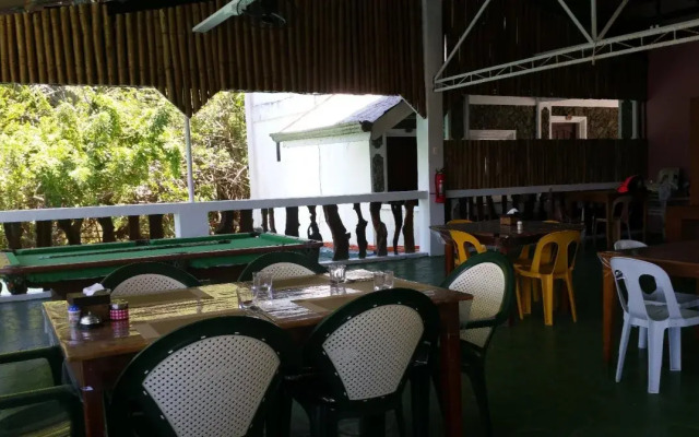 Palangan Bayview Beach Resort
