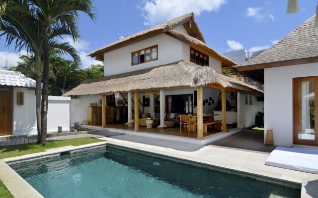 Villa Waterlily by Villa Finder