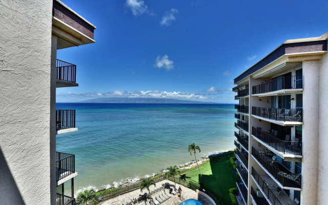 Hololani Resort