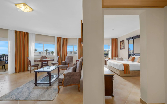Grand Oasis Resort