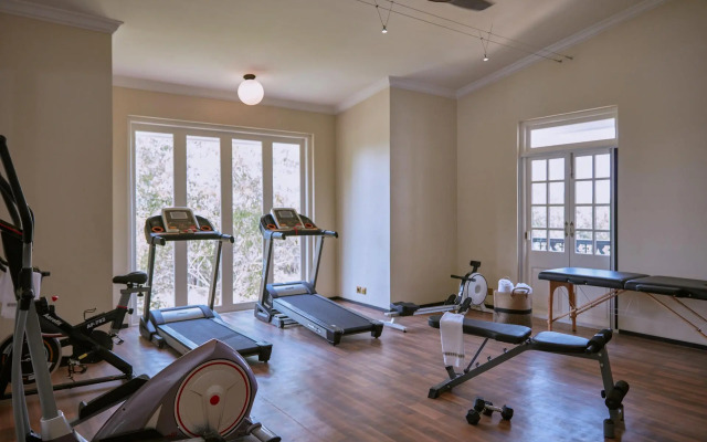 Estate De Frangipani